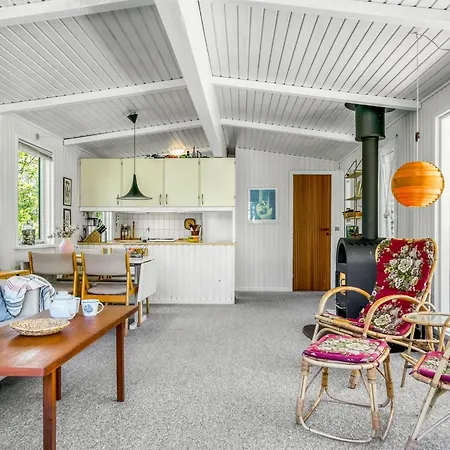 Bene - From The Sea By Interhome * Hals