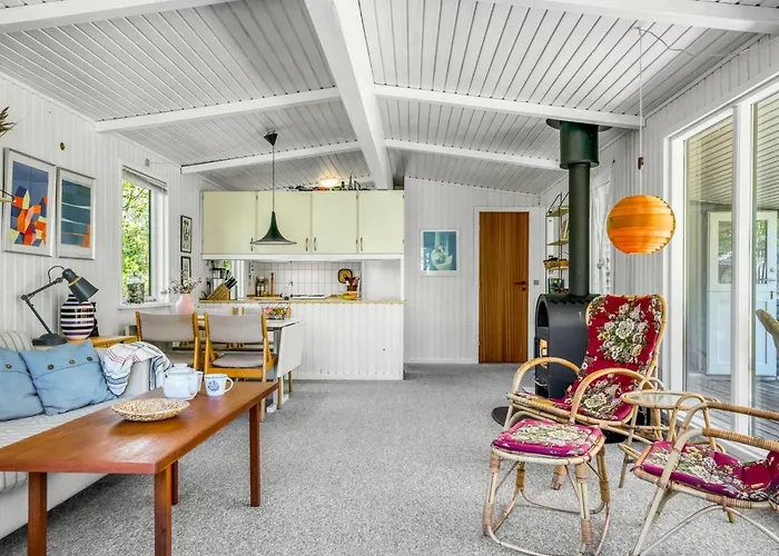 Bene - From The Sea By Interhome * Hals